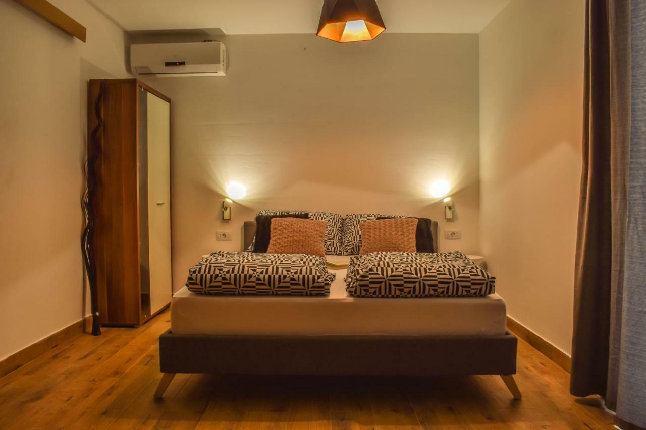 Olive Garden Apartment Molunat Esterno foto